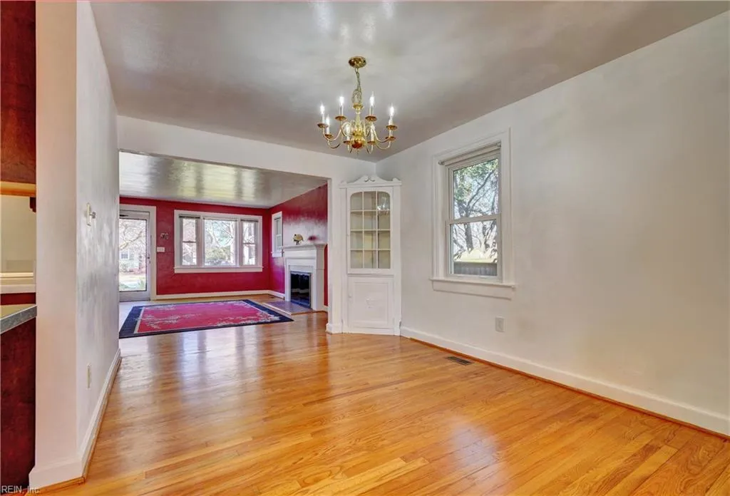 Norfolk, Virginia 23508, United States, 3 Bedrooms Bedrooms, ,2 BathroomsBathrooms,Residential,Active,98113