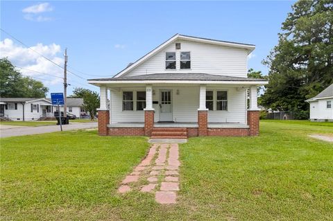 1319 Moore ST Elizabeth City NC 27909