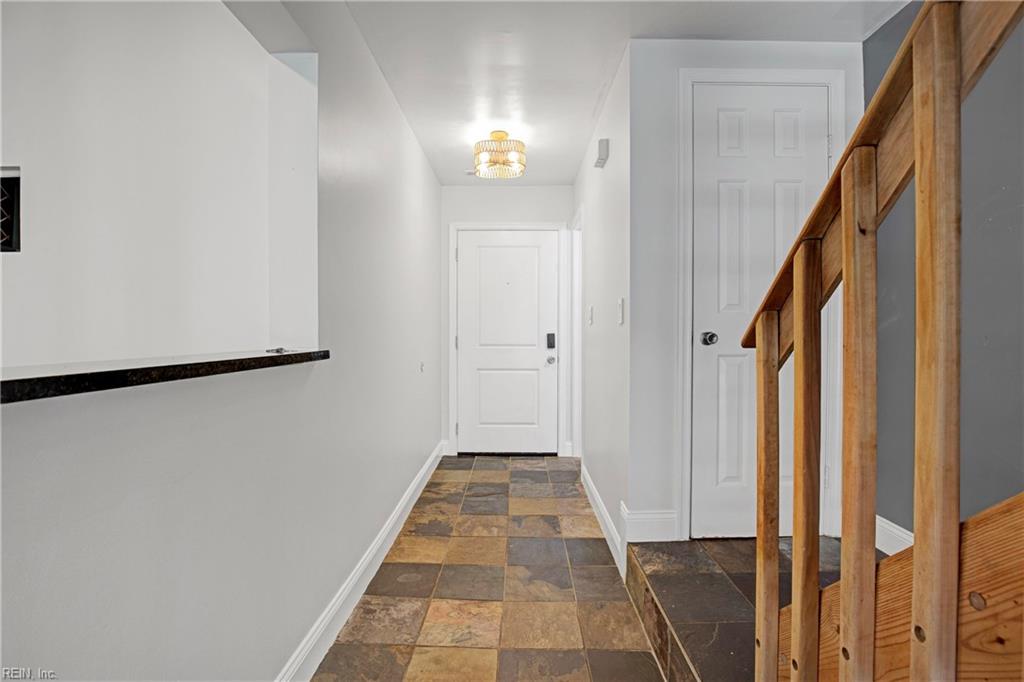 1720 Unicorn DR