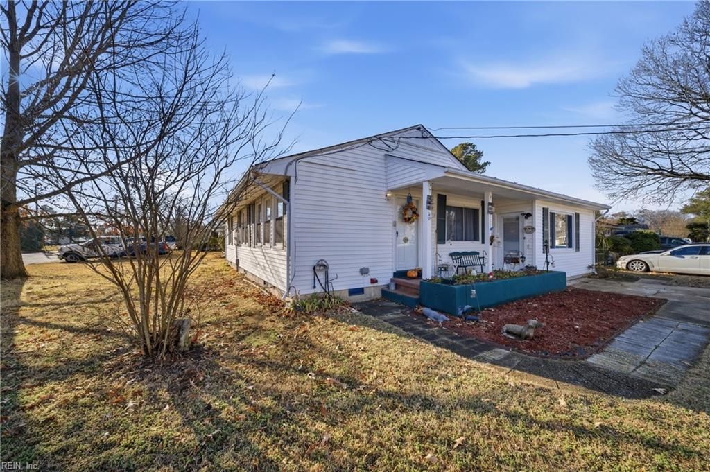 Photo of 809 Seward Lane, Virginia Beach, VA 23451 (MLS # 10621096)