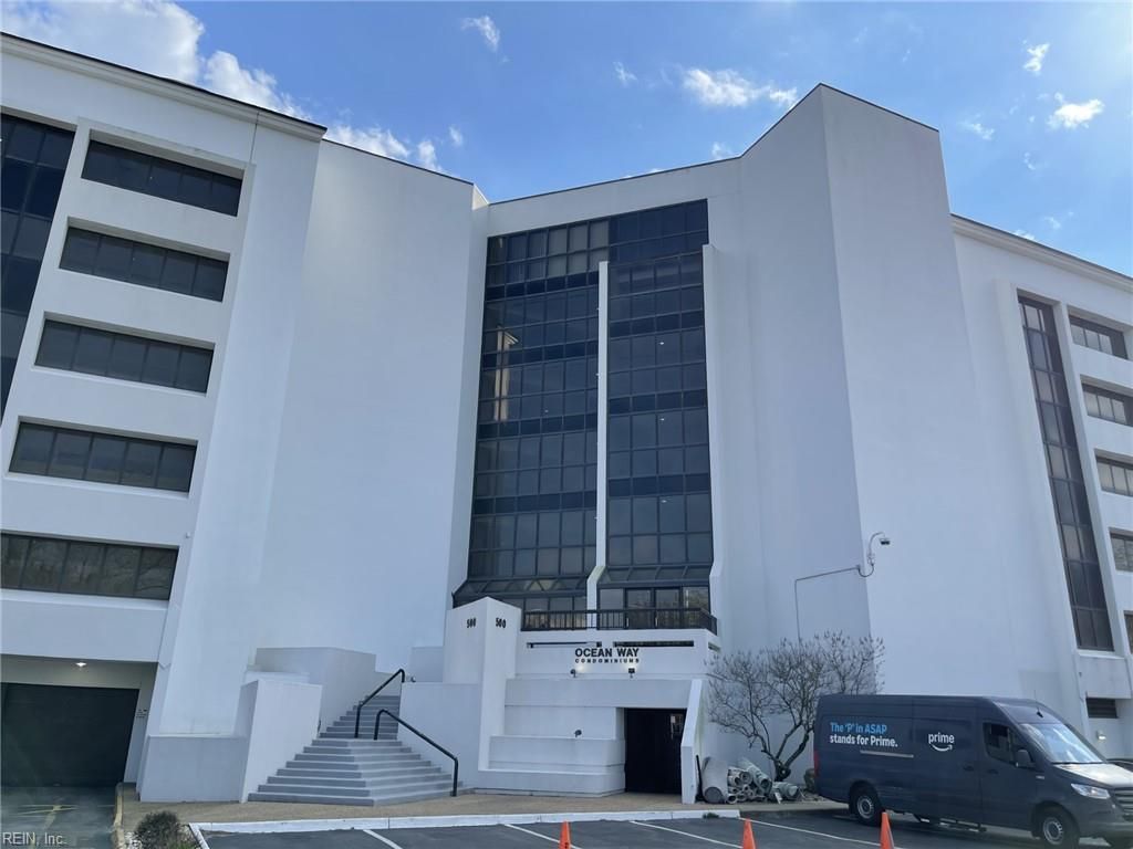 Photo of 500 Winston Salem Avenue #103, Virginia Beach, VA 23451 (MLS # 10626342)