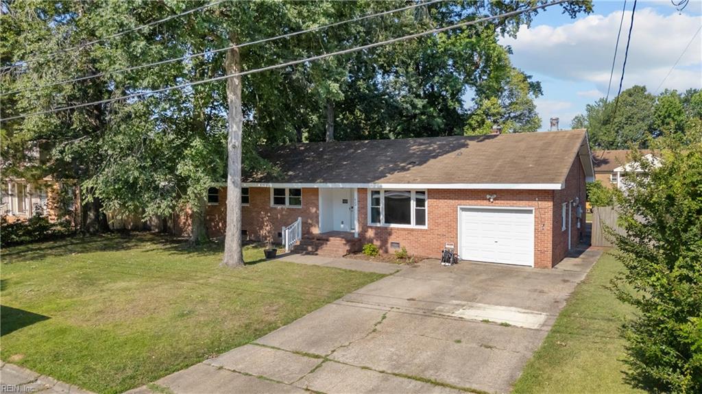 Photo of 624 Rock Drive, Chesapeake, VA 23323 (MLS # 10640383)