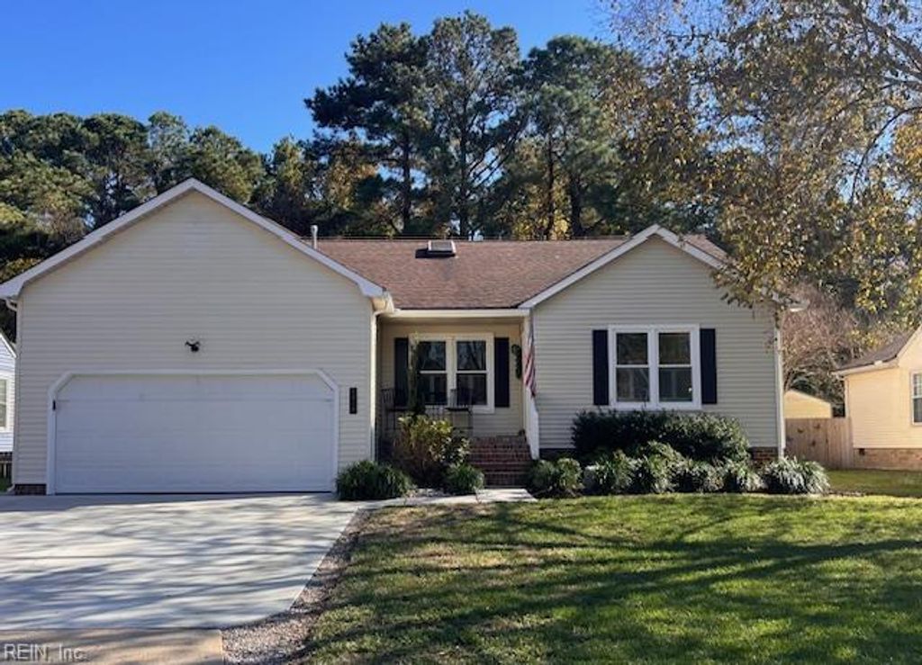 Photo of 2408 Glenmore Hunt Trail, Virginia Beach, VA 23456 (MLS # 10610334)