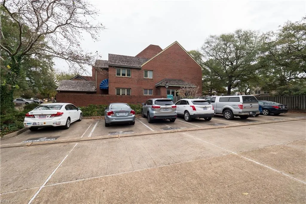 Norfolk, Virginia 23517, United States, 3 Bedrooms Bedrooms, ,4 BathroomsBathrooms,Residential,Pending,21110