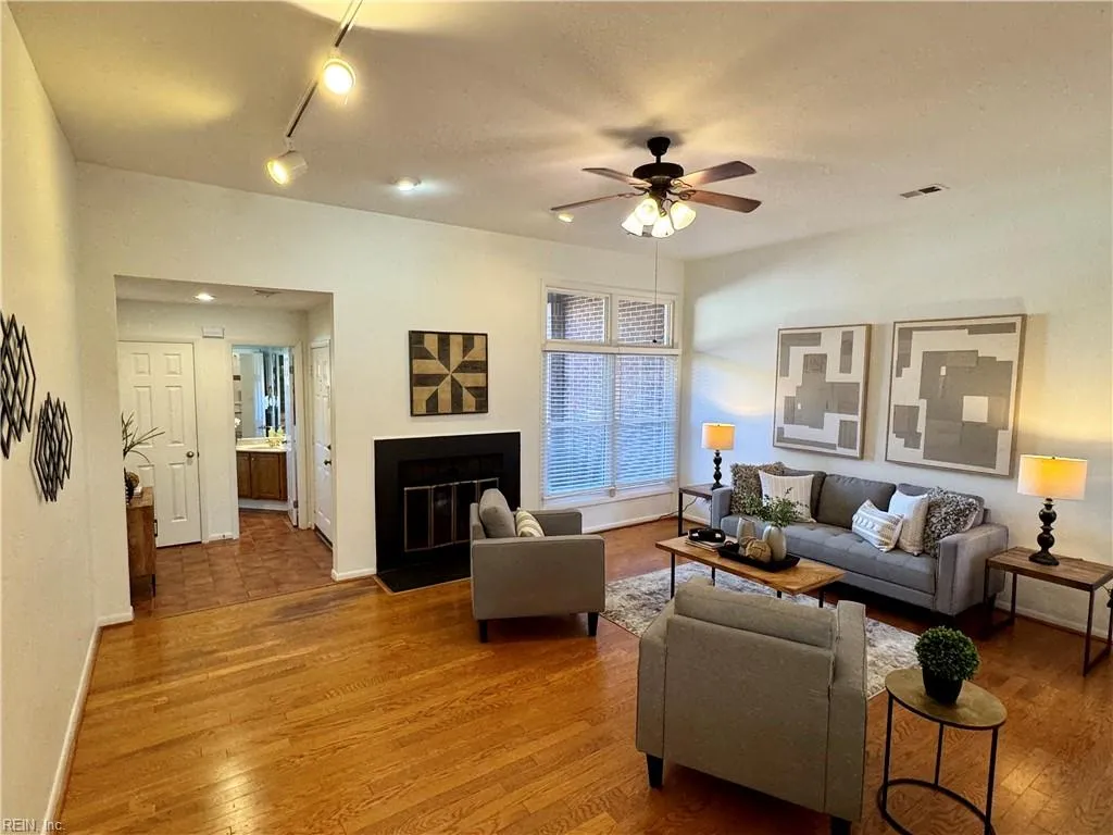 Norfolk, Virginia 23517, United States, 3 Bedrooms Bedrooms, ,4 BathroomsBathrooms,Residential,Pending,21110