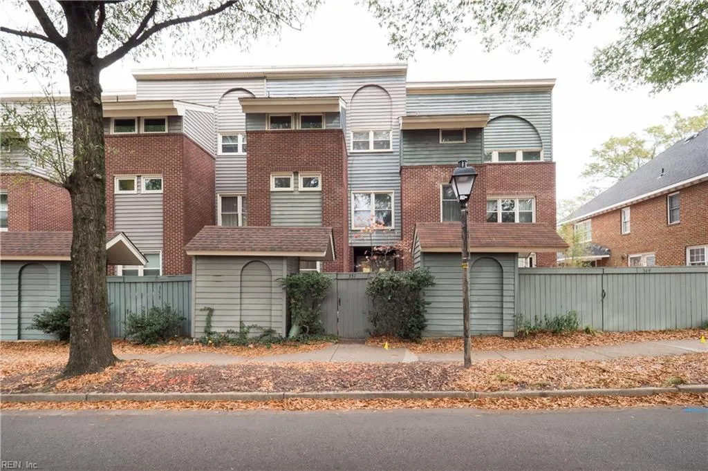 Norfolk, Virginia 23517, United States, 3 Bedrooms Bedrooms, ,4 BathroomsBathrooms,Residential,Pending,21110