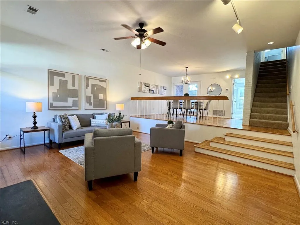 Norfolk, Virginia 23517, United States, 3 Bedrooms Bedrooms, ,4 BathroomsBathrooms,Residential,Pending,21110