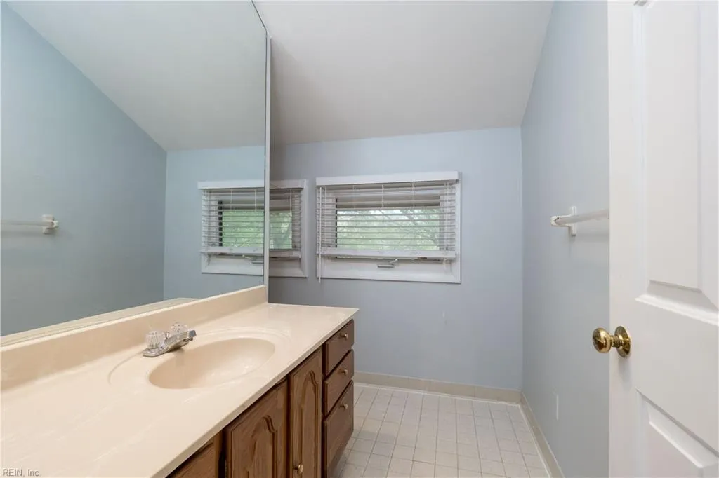 Norfolk, Virginia 23517, United States, 3 Bedrooms Bedrooms, ,4 BathroomsBathrooms,Residential,Pending,21110