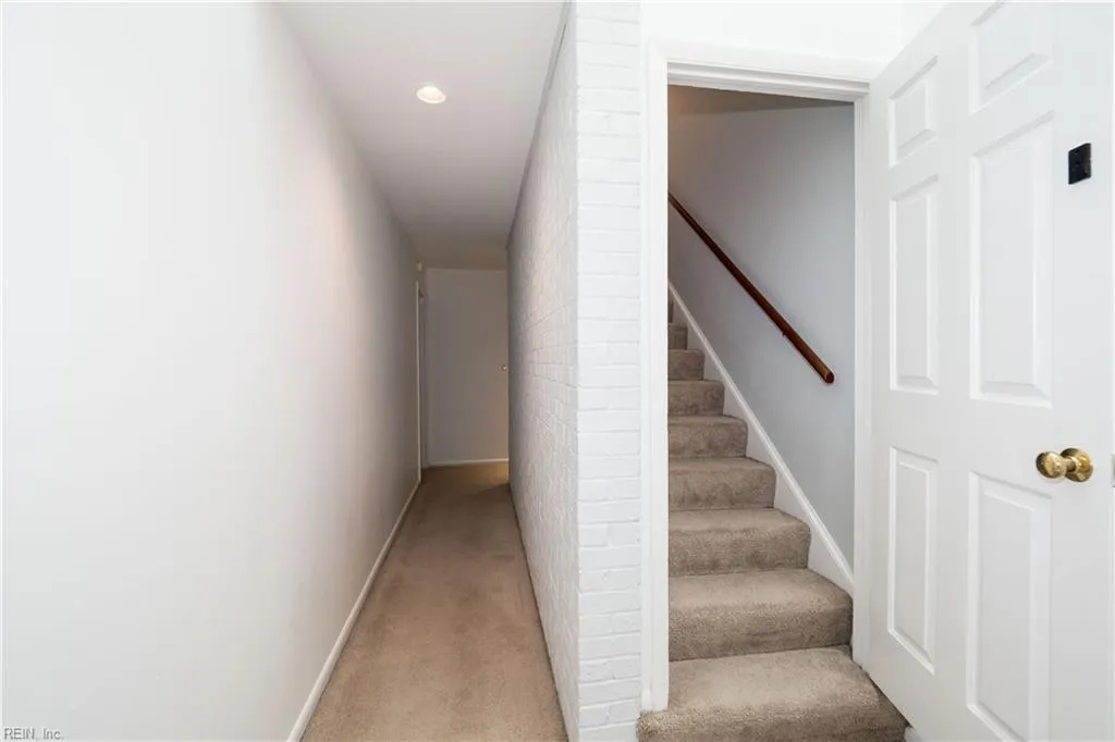 Norfolk, Virginia 23517, United States, 3 Bedrooms Bedrooms, ,4 BathroomsBathrooms,Residential,Pending,21110