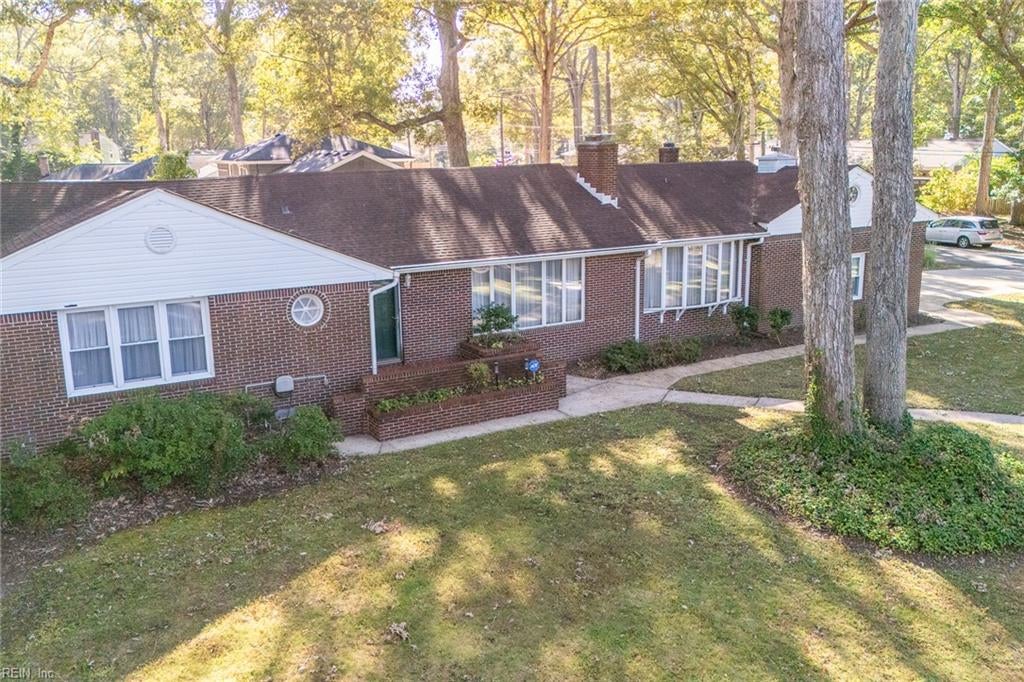 Photo of 4605 Hermitage Road, Virginia Beach, VA 23455 (MLS # 10659305)