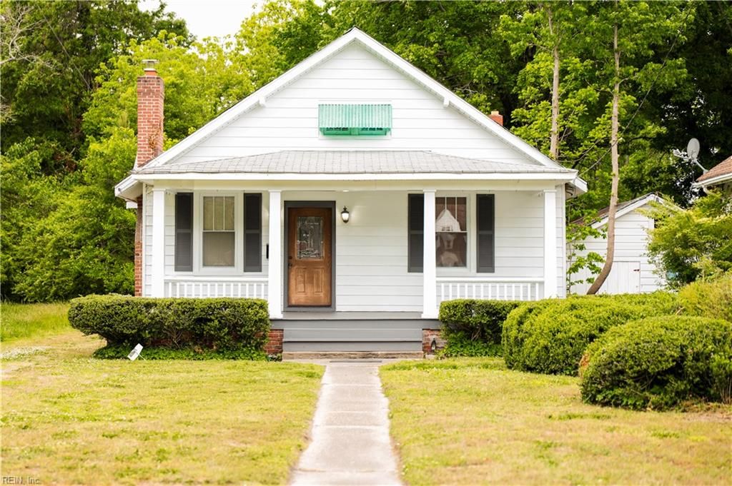 Photo of 283 Lasalle Avenue, Hampton, VA 23661 (MLS # 10632651)