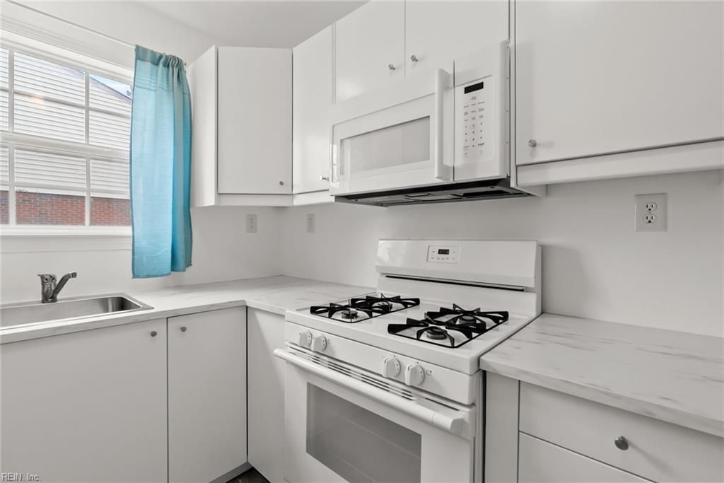 Photo of 903R Sherman Lane, Norfolk, VA 23523 (MLS # 10620887)