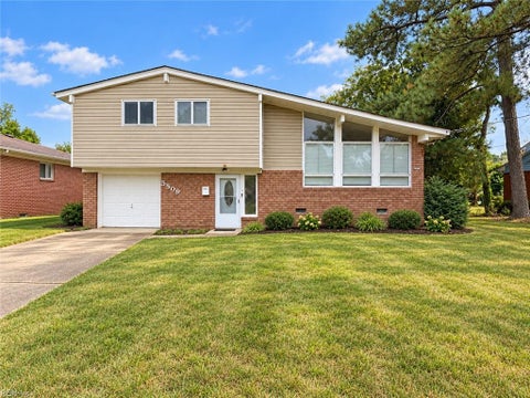 Photo of 5509 Sandpiper Lane, Norfolk, VA 23502 (MLS # 10658651)