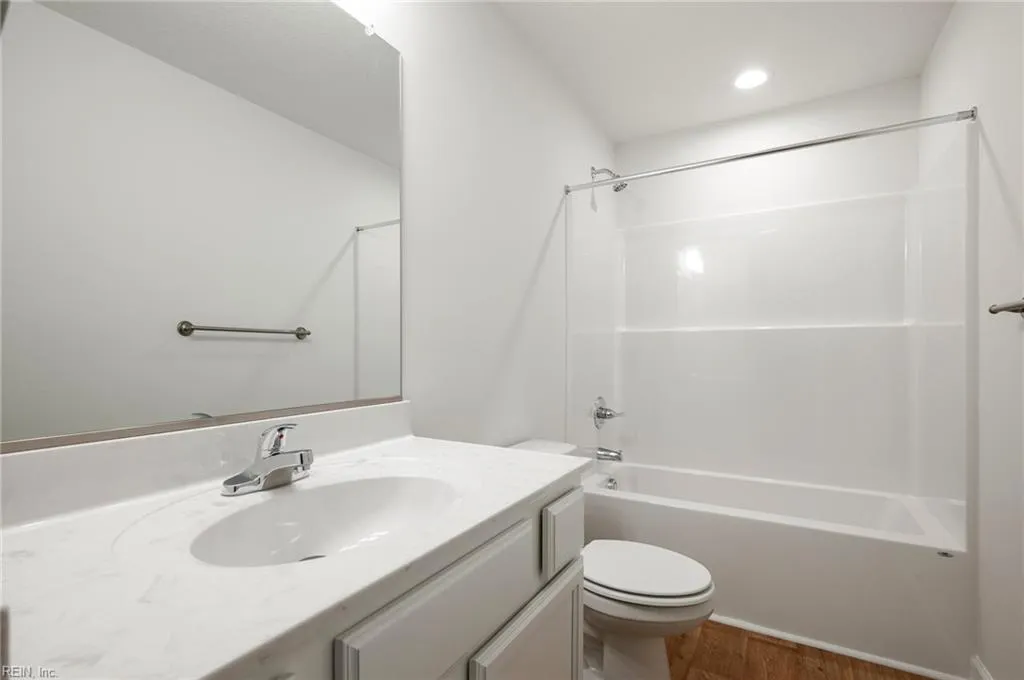 Suffolk, Virginia 23435, United States, 2 Bedrooms Bedrooms, ,3 BathroomsBathrooms,Residential,Active,160969