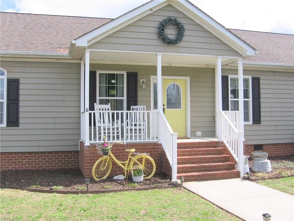 Photo of 15147 Carol Drive, Smithfield, VA 23430 (MLS # 10626291)