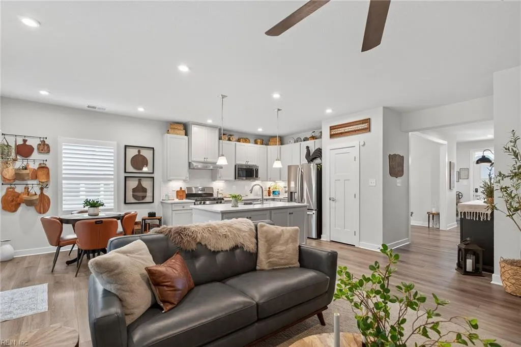 Smithfield, Virginia 23430, United States, 3 Bedrooms Bedrooms, ,3 BathroomsBathrooms,Residential,Active,199091