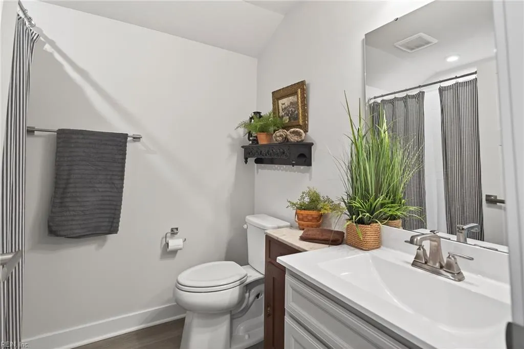 Smithfield, Virginia 23430, United States, 3 Bedrooms Bedrooms, ,3 BathroomsBathrooms,Residential,Active,199091