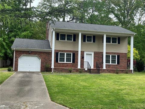 Single Family Residence in Newport News VA 129 James Landing Road.jpg