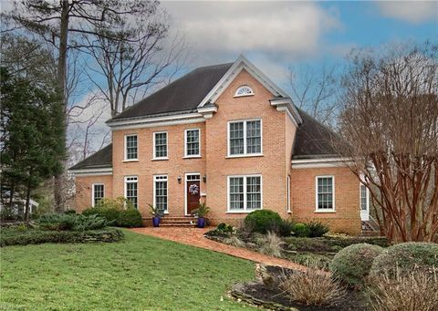22 Paula Maria DR Newport News VA 23606