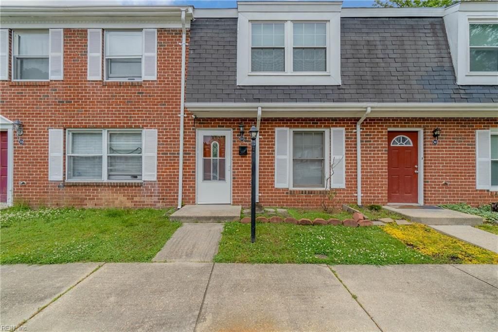 Photo of 358 Susan Constant Drive, Newport News, VA 23608 (MLS # 10605924)