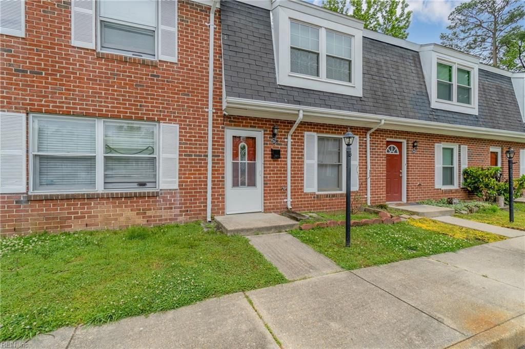 Photo of 358 Susan Constant Drive, Newport News, VA 23608 (MLS # 10605924)