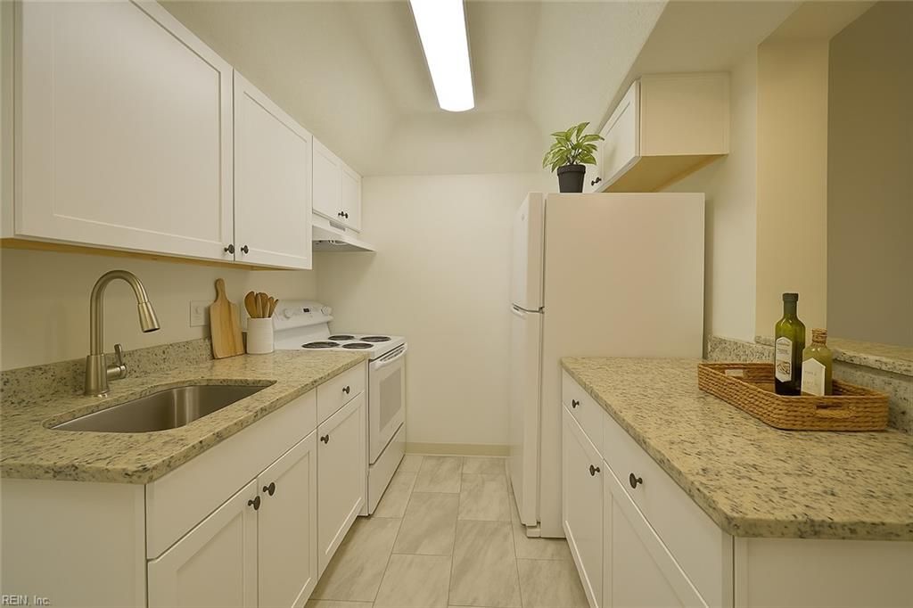 Photo of 3 Davenport Court, Hampton, VA 23666 (MLS # 10636356)