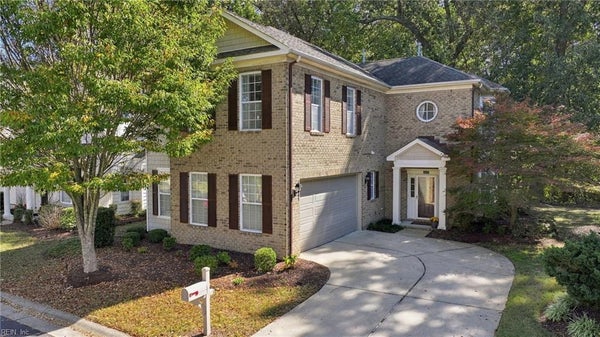 5233 AVERHAM DR, VIRGINIA BEACH, VA 23455 - Image 0b2ef2b51409e2fb476cb0da29b9539d/2132724180