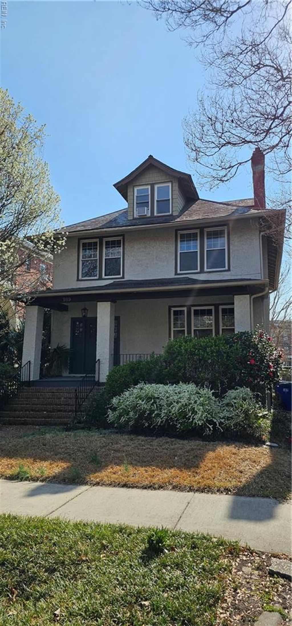 Photo of 919 Graydon Avenue, Norfolk, VA 23507 (MLS # 10625167)