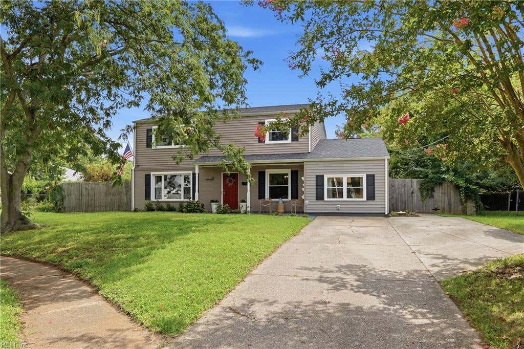 Photo of 6 Maume Circle, Hampton, VA 23666 (MLS # 10645053)