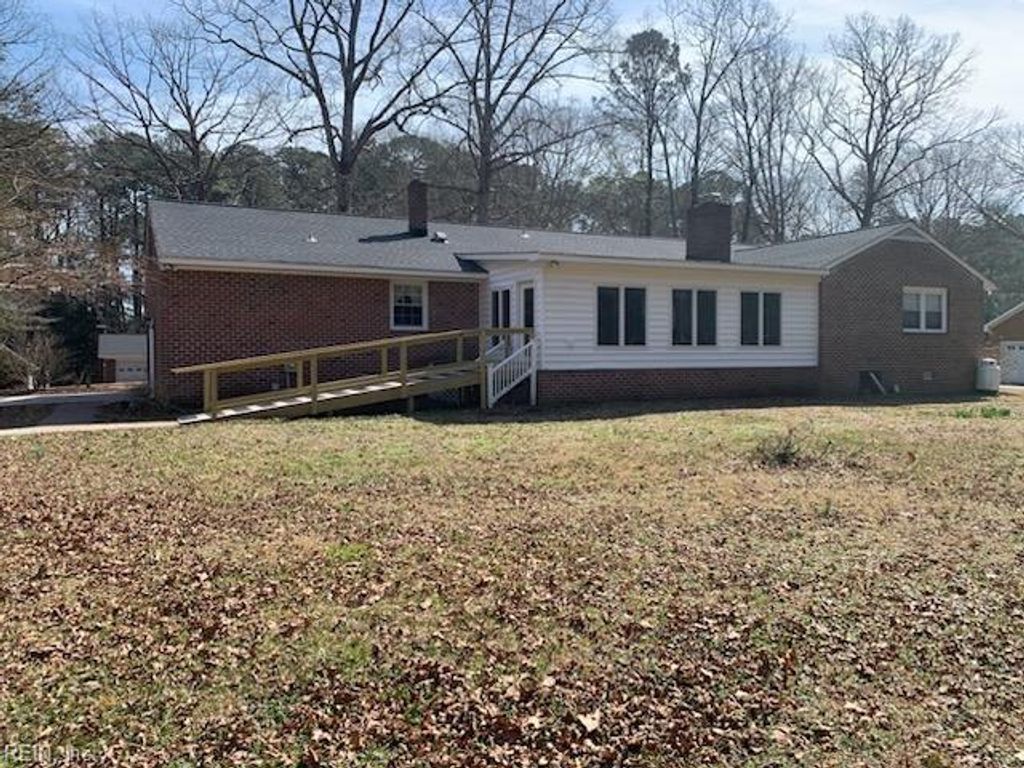 Photo of 7276 Woody Road, Gloucester, VA 23061 (MLS # 10624184)