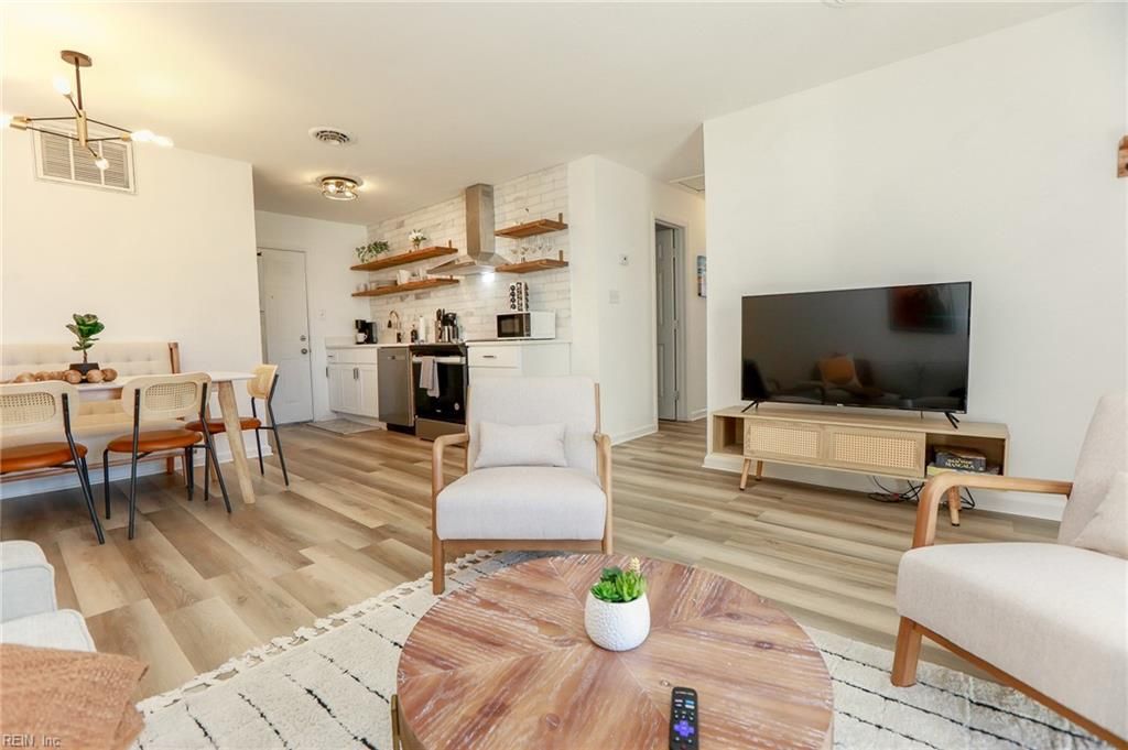 Photo of 9512 18th Bay Street #B, Norfolk, VA 23518 (MLS # 10614501)