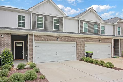 Photo of 2565 Fieldsway Drive, Chesapeake, VA 23320 (MLS # 10604250)