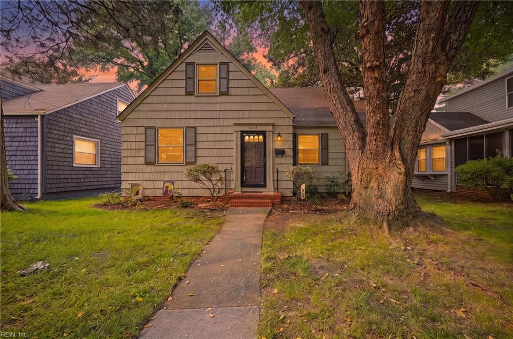 Photo of 1515 Longwood Drive, Norfolk, VA 23508 (MLS # 10644670)