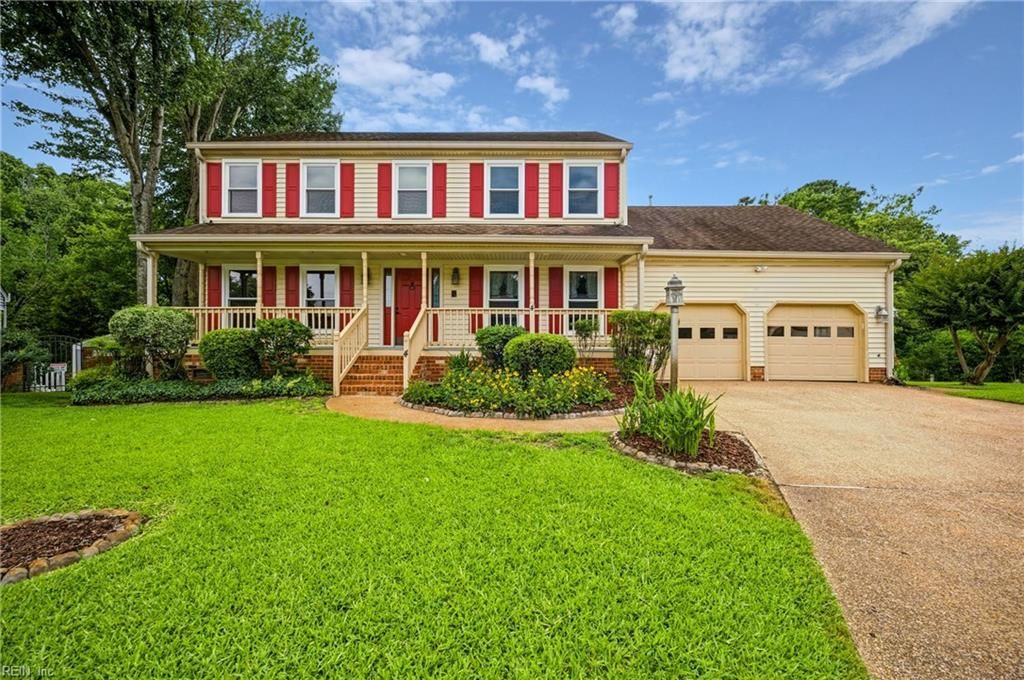 Photo of 4 Sol Thorpe Lane, Chesapeake, VA 23325 (MLS # 10640968)