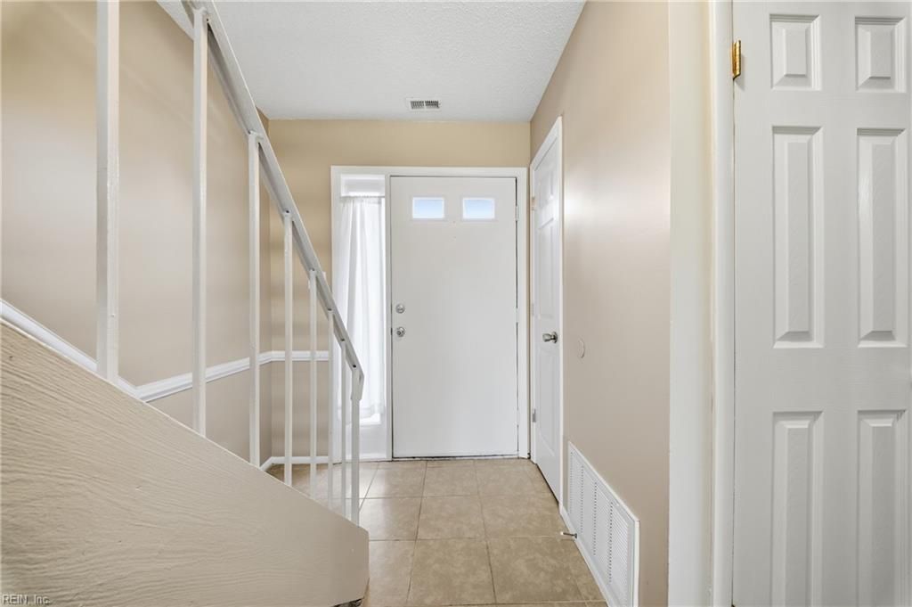 Photo of 3694 Sylvan Lane, Virginia Beach, VA 23453 (MLS # 10619929)