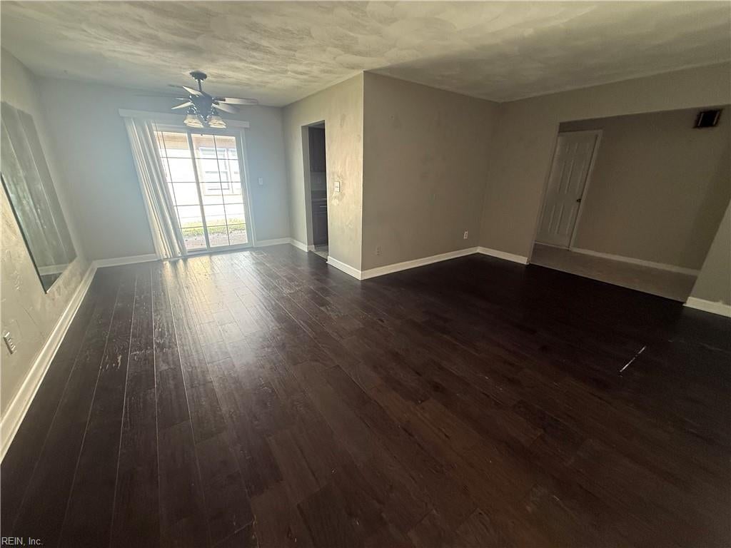 Photo of 2528 Minnesota Avenue, Norfolk, VA 23513 (MLS # 10658597)