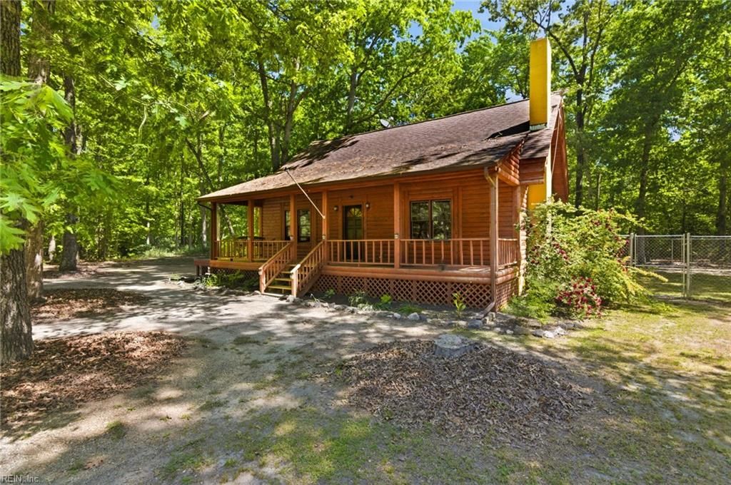 Photo of 1534 Spring Grove Road, Spring Grove, VA 23881 (MLS # 10633254)