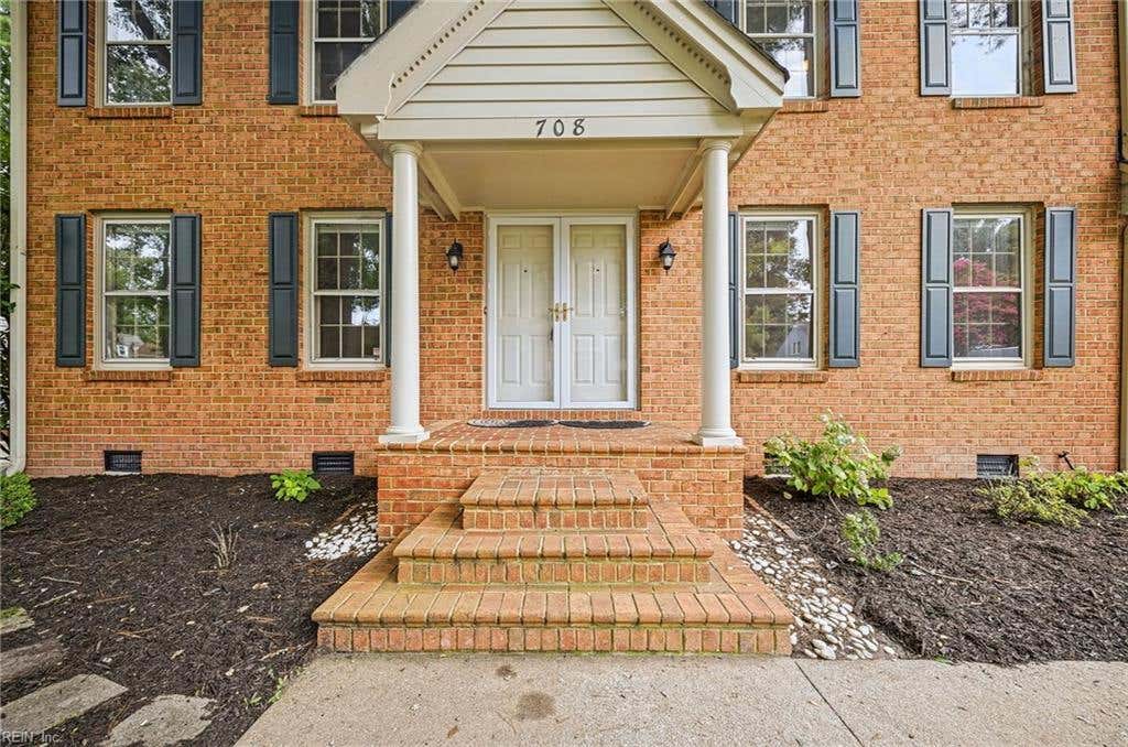 Photo of 708 Shadowfield Court, Chesapeake, VA 23322 (MLS # 10647334)