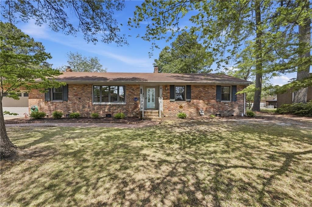 Photo of 5020 Leslie Drive, Portsmouth, VA 23703 (MLS # 10633642)