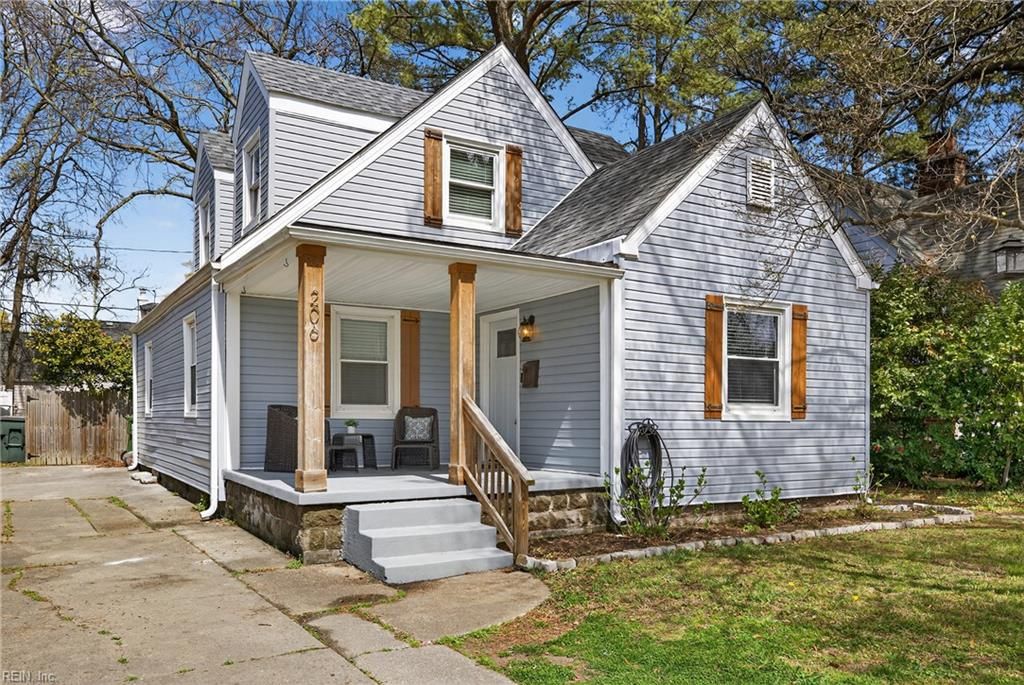 Photo of 206 Burleigh Avenue, Norfolk, VA 23505 (MLS # 10627028)