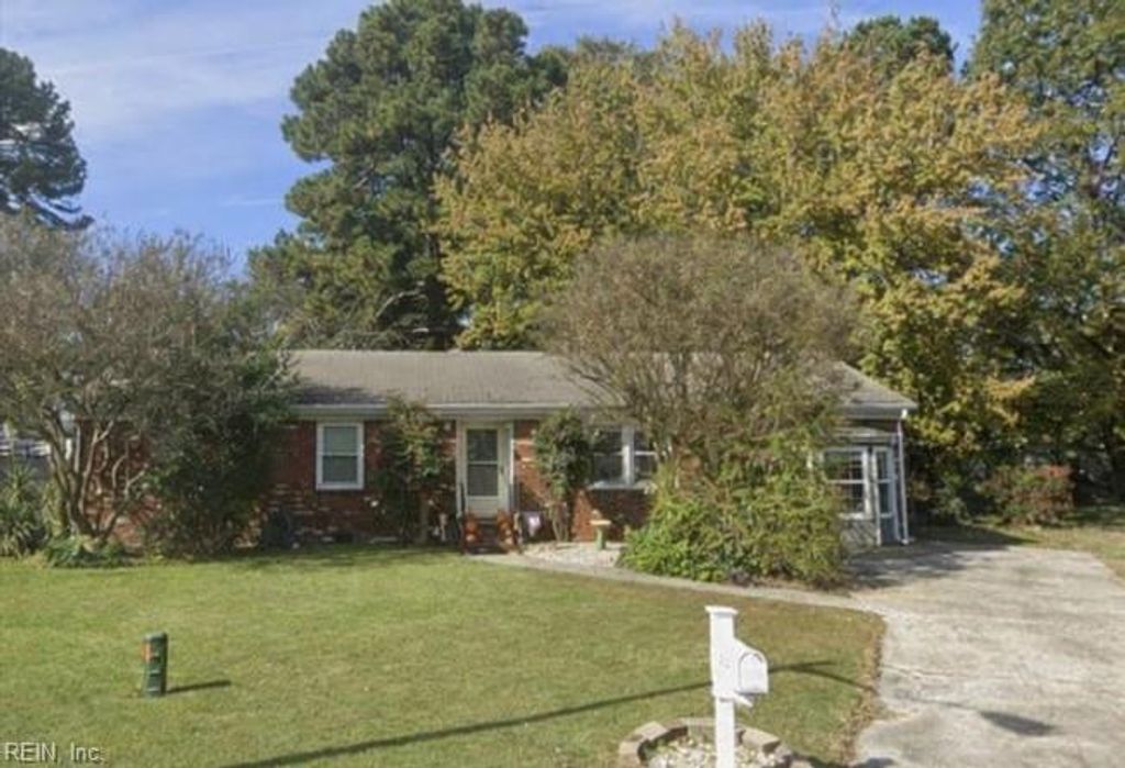 Photo of 212 Newberry Court, Virginia Beach, VA 23462 (MLS # 10628293)