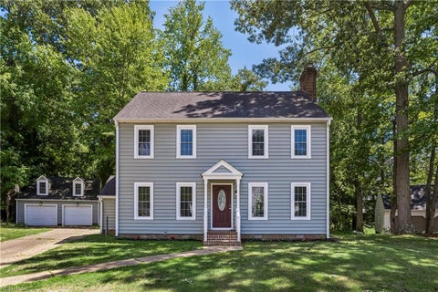 Photo of 9 Winder Crescent, Newport News, VA 23606 (MLS # 10640194)