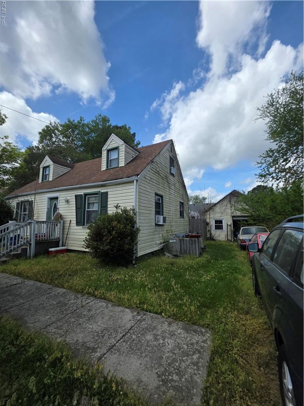 Photo of 9 Maurice Avenue, Portsmouth, VA 23701 (MLS # 10631220)