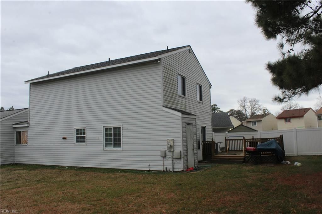 Photo of 3812 Sugar Creek Circle, Portsmouth, VA 23703 (MLS # 10612785)