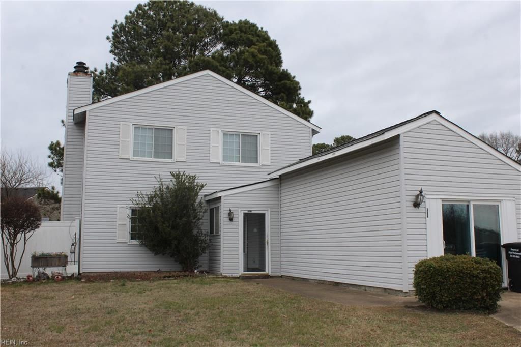 Photo of 3812 Sugar Creek Circle, Portsmouth, VA 23703 (MLS # 10612785)