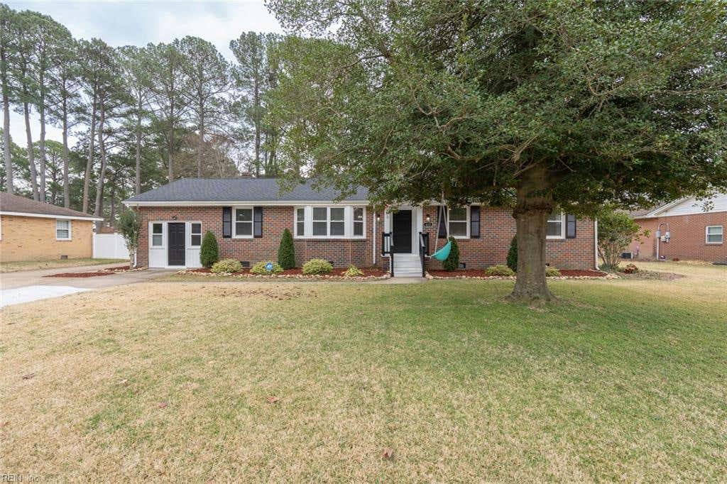 Photo of 413 Bobby Jones Drive, Portsmouth, VA 23701 (MLS # 10648508)