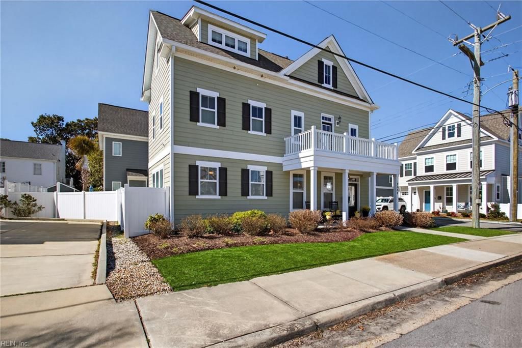 Photo of 2512 Baltic Avenue, Virginia Beach, VA 23451 (MLS # 10622721)