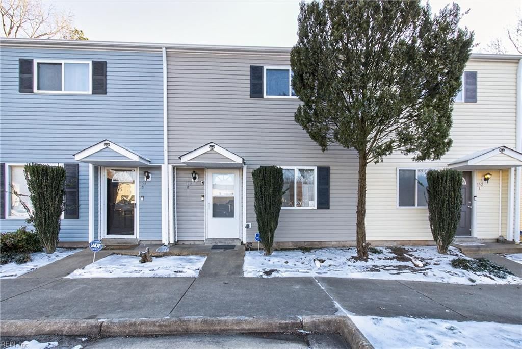 Photo of 152 Jenness Lane #H, Newport News, VA 23602 (MLS # 10618482)