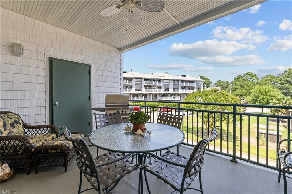 Virginia Beach, Virginia 23451, United States, 2 Bedrooms Bedrooms, ,3 BathroomsBathrooms,Residential,Active,168407