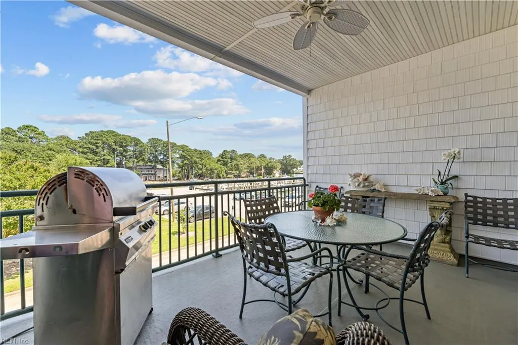 Virginia Beach, Virginia 23451, United States, 2 Bedrooms Bedrooms, ,3 BathroomsBathrooms,Residential,Active,168407